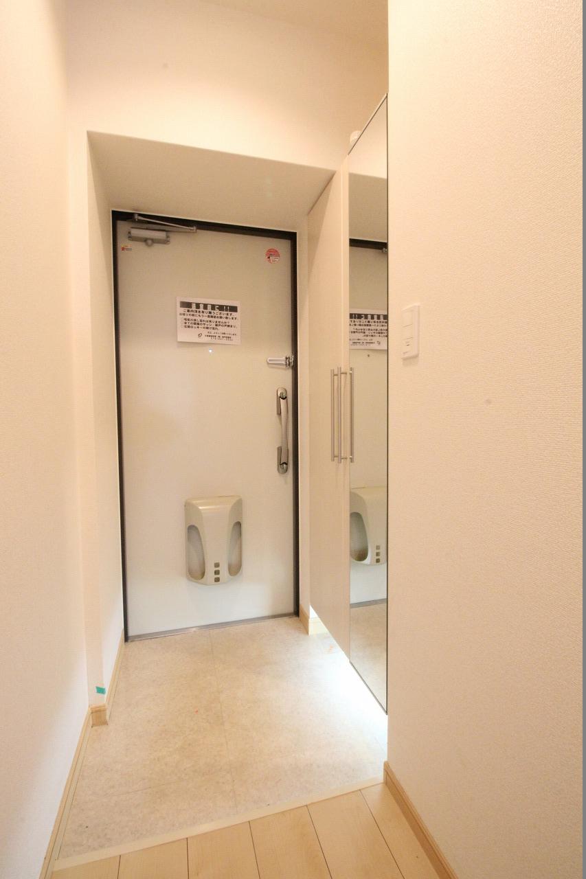 玄関　※お部屋により仕様が異なる場合があります※