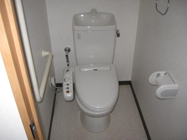 トイレ　シンプルで使いやすいトイレです