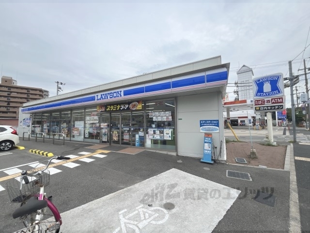コンビニ　ローソン川西多田桜木二丁目店（コンビニ）まで220m