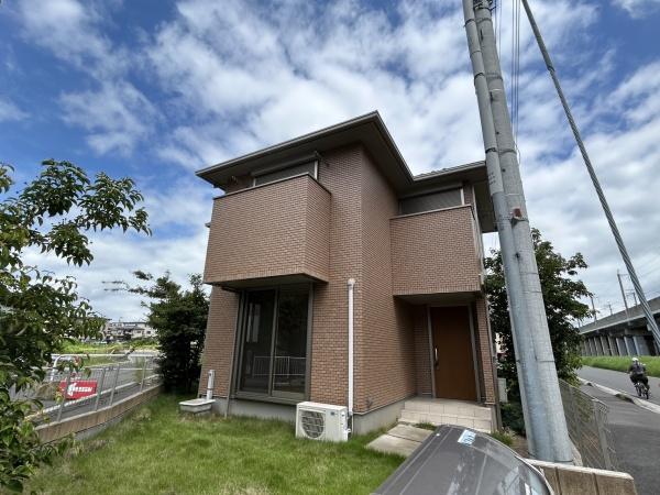 建物外観　シックな外観です