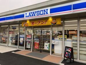 コンビニ　ローソン 尾張旭印場駅前店（コンビニ）まで295m