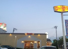 飲食店　デニーズ 葛西店（飲食店）まで1087m