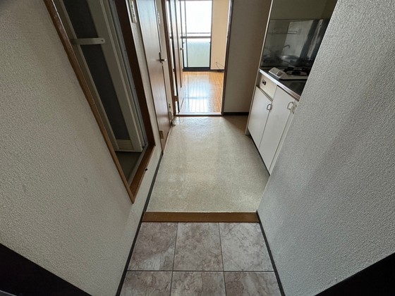 玄関　※別部屋の写真です