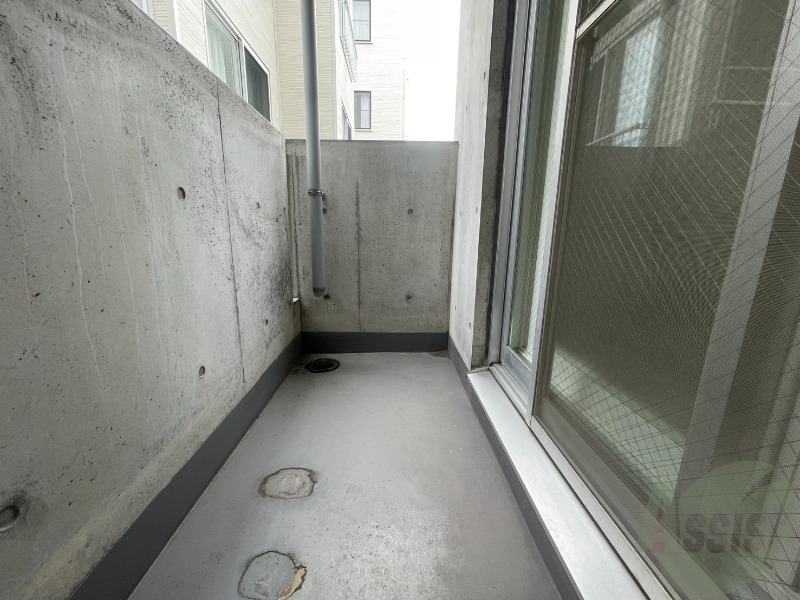 バルコニー　バルコニーが付いていますので一息ついてみてはいかがですか。