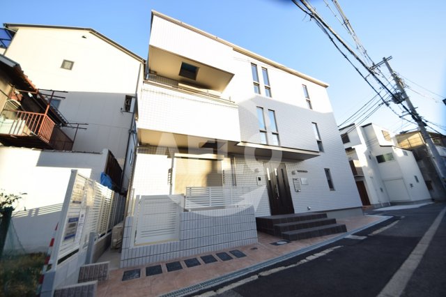 建物外観　エルメゾン聖天下　外観