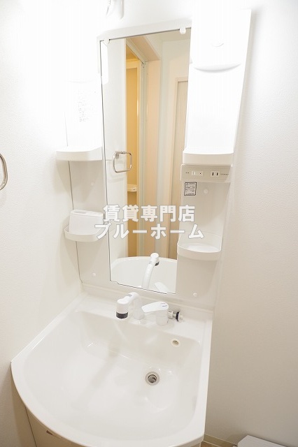 洗面設備　独立洗面台あります！