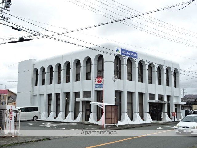 銀行　浜松磐田信用金庫西ヶ崎支店（銀行）まで862m