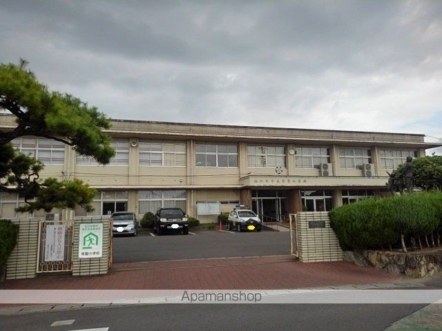 小学校　観音寺市立常磐小学校（小学校）まで450m