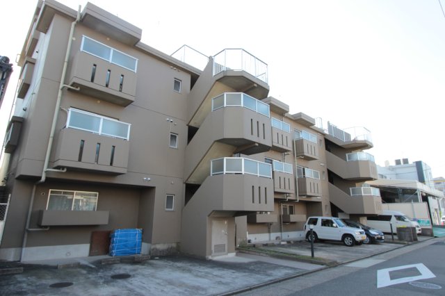 建物外観　写真はイメージです。色使用は現況優先になります。