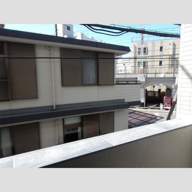 バルコニー　バルコニーあります