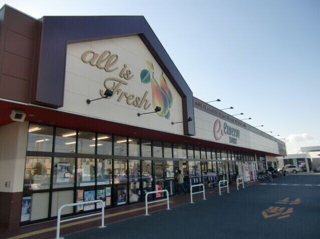 スーパー　遠鉄ストア富塚店（スーパー）まで1107m