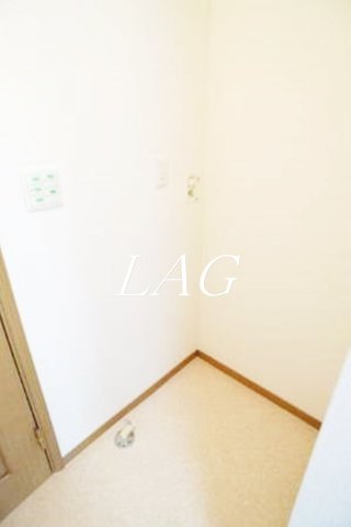 その他　室内洗濯機置場です。