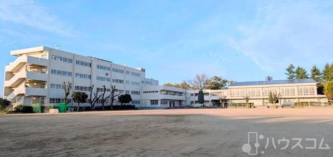 中学校　吹田市立第三中学校（中学校）まで600m