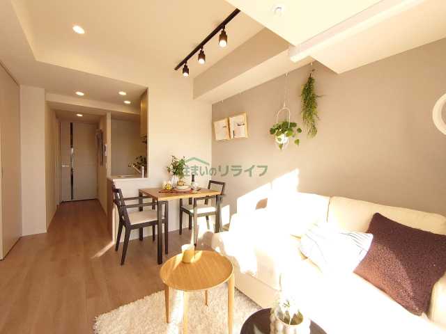ルフォンプログレ秋葉原EASTの居間写真