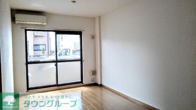 居室・リビング　※別号室参考写真です