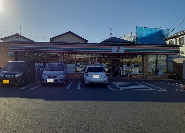 コンビニ　セブン　戸田美女木8丁目店（コンビニ）まで750m