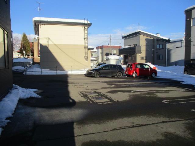 駐車場　駐車場
