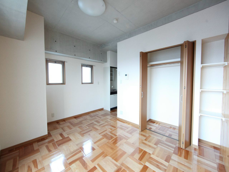 その他部屋・スペース　洋室7.6帖　角部屋　二面採光