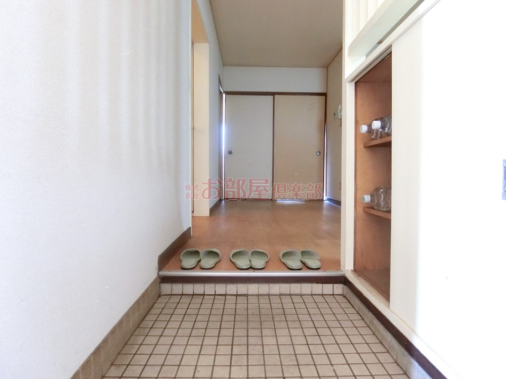 玄関　落ち着いた玄関です