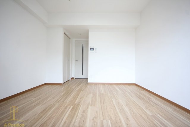 リップル南森町IIの居間写真