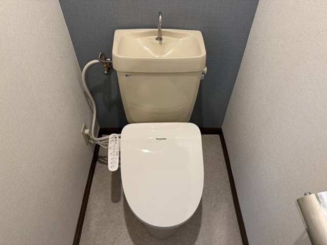 フォーブル安部3のトイレ写真