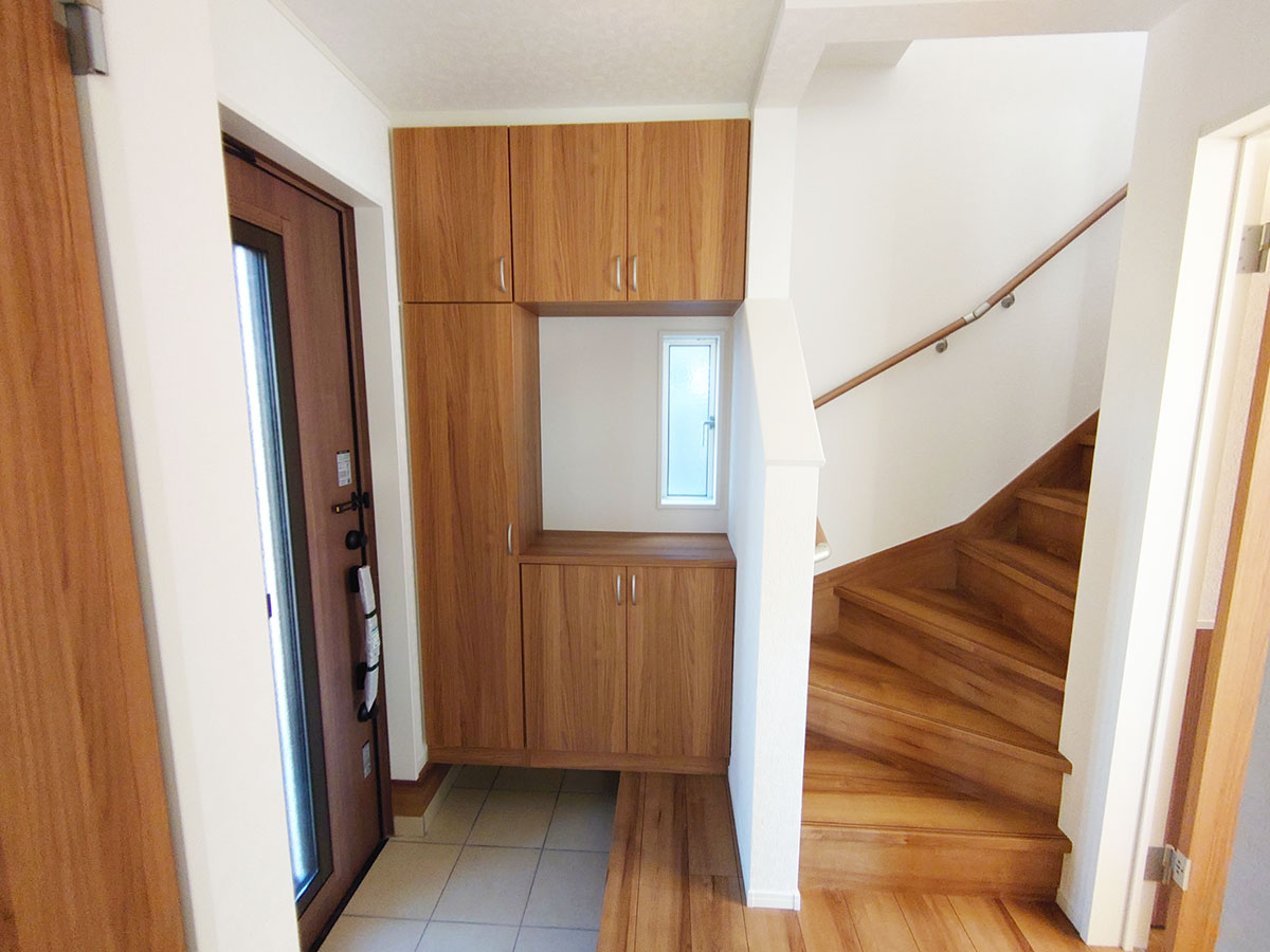 吉岡町大久保一戸建貸住宅の玄関写真