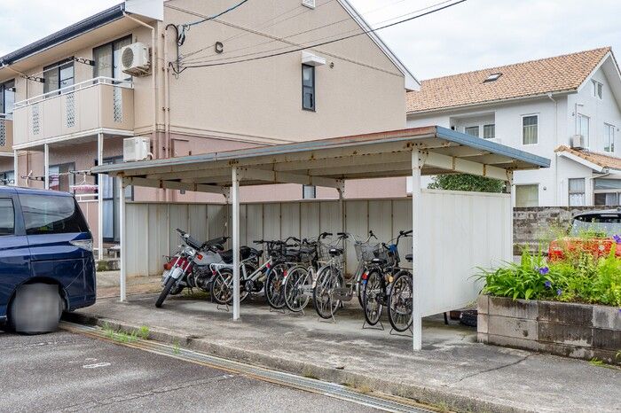 富山地鉄不二越上滝 朝菜町駅 徒歩29分 2階建 築34年の外観写真