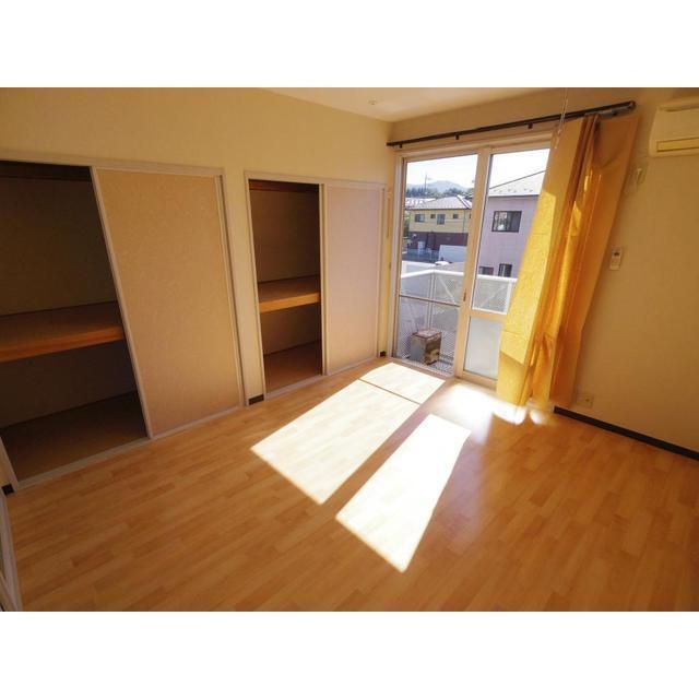 フレグランス上の原の内装写真
