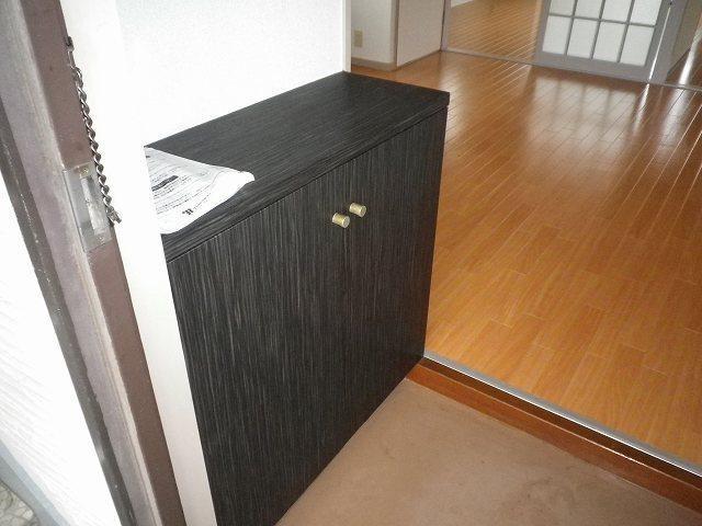 プルミエール晴美の居間写真