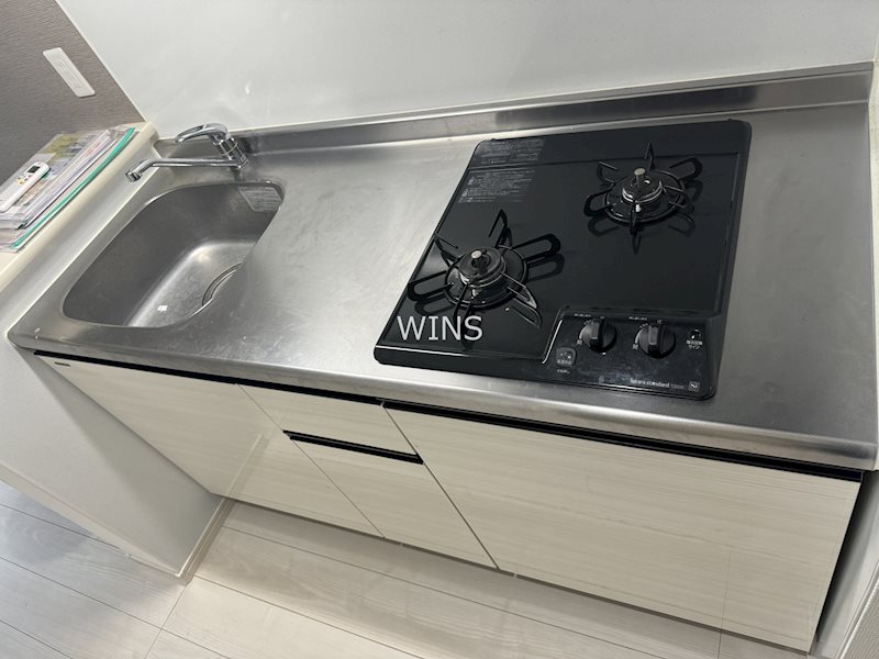 キッチン　※同タイプの別部屋参考写真です。
