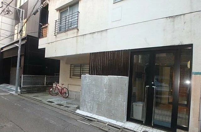 プラムアーク中目黒の玄関写真