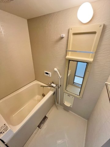 バス・シャワールーム　同物件、別号室の参考写真です。