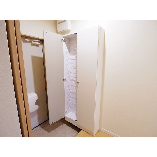 サンレイト中越の玄関写真