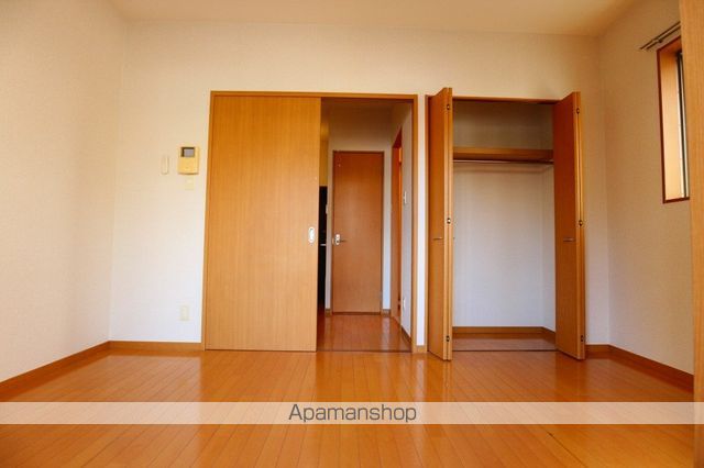 アンプルールベトンパークメゾンの居間写真