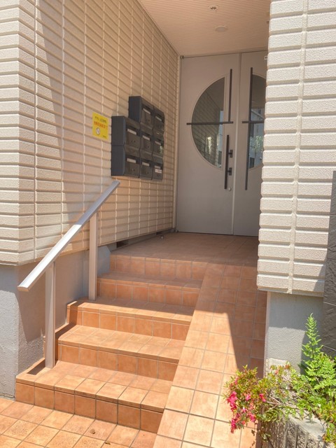 エントランス　★オートロック★