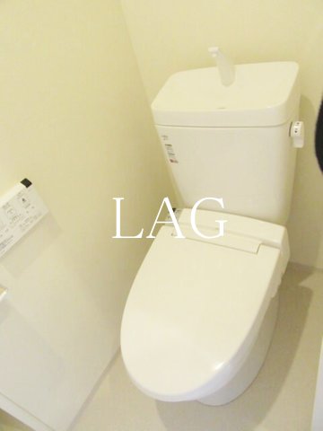 Lana Creaのトイレ写真