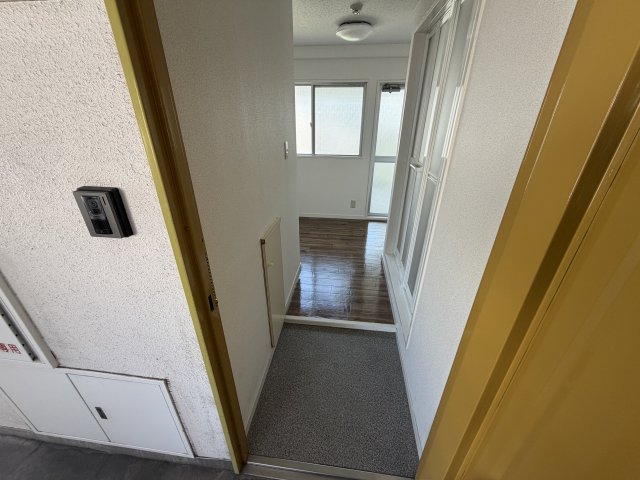 玄関　田中ビル