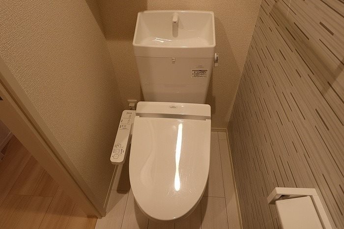 トイレ　※別号室の写真です。