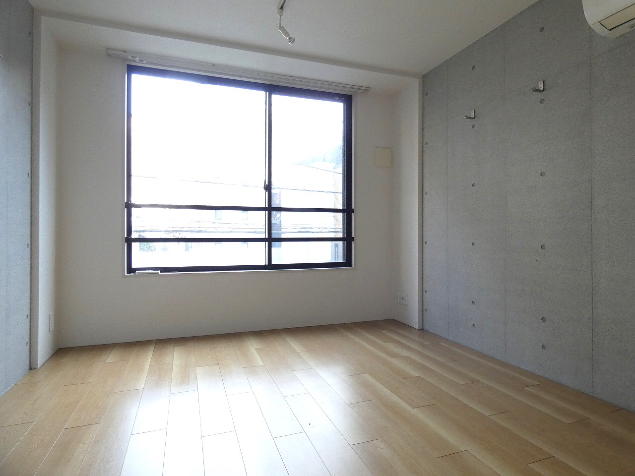 居室・リビング　内観1※別部屋参考写真