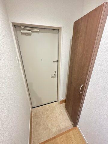 玄関　別部屋写真参考