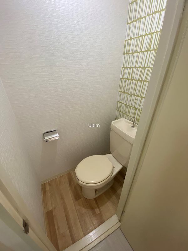 トイレ　※同タイプの他のお部屋です