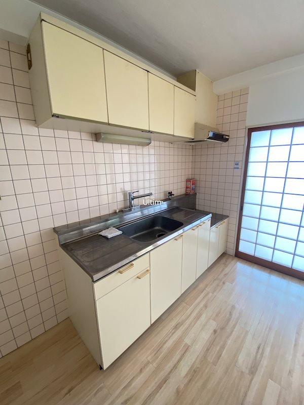 キッチン　※同タイプの他のお部屋です