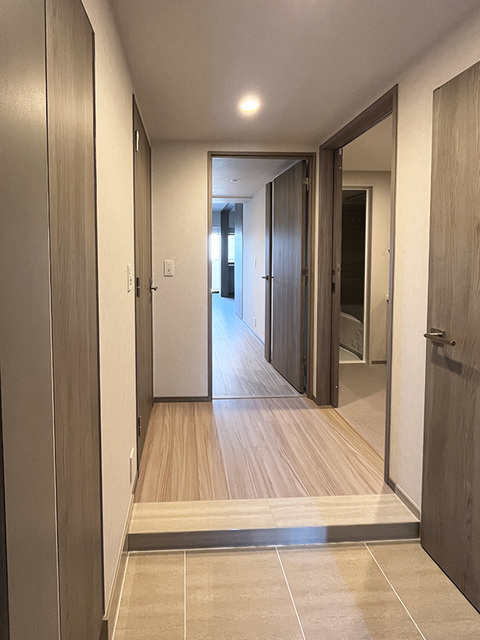 玄関　※写真は同タイプ住戸です。