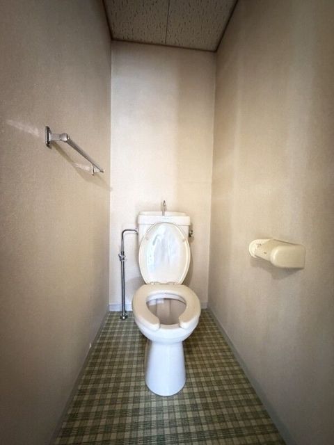 エステートタナカのトイレ写真
