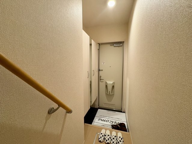 ＪＲ上越線 群馬総社駅 徒歩61分 2階建 築12年の玄関写真
