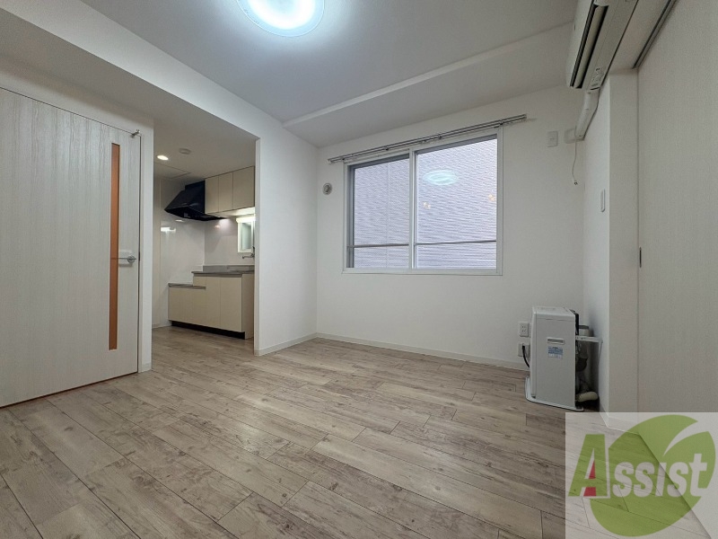 居室・リビング　広くてキレイなお部屋が広がっていて、充実した生活が送れそう。