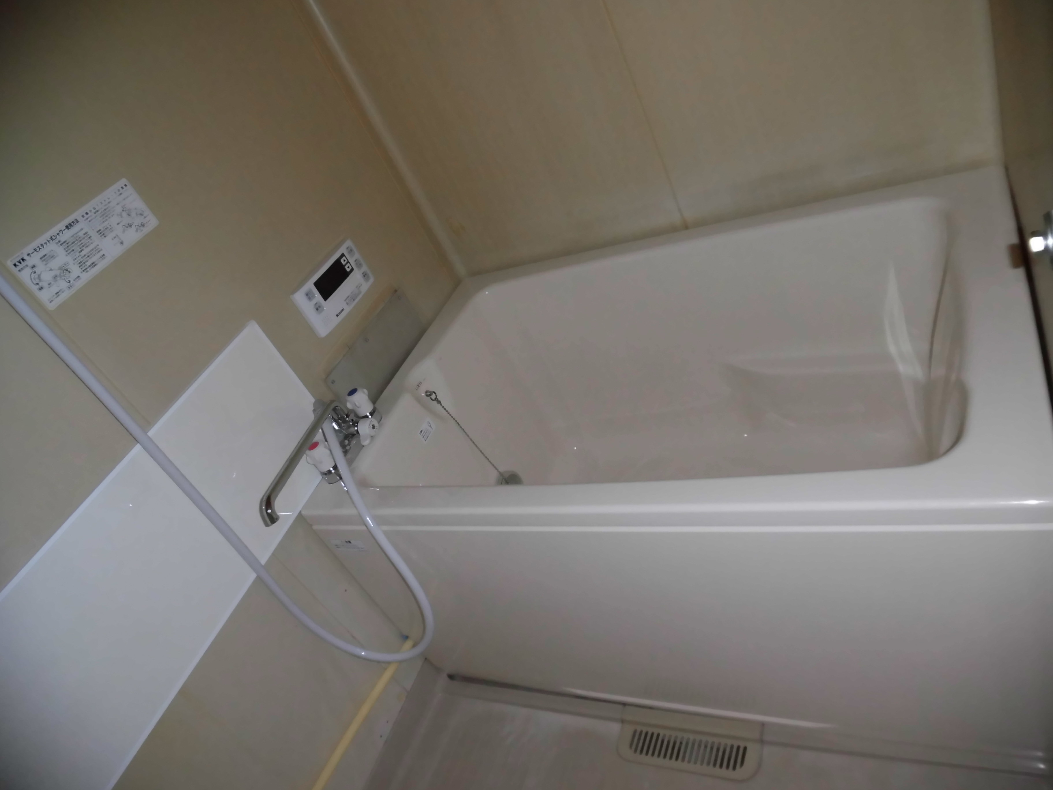 バス・シャワールーム　バス