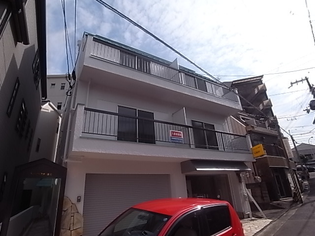 神戸市兵庫区湊川町のマンションの建物外観