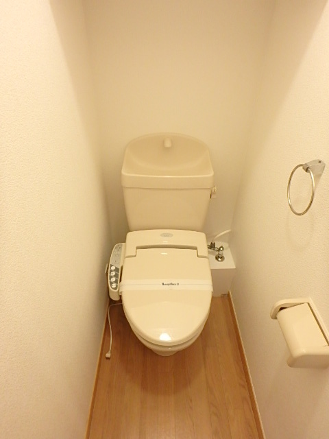 【レオパレスナナクニ（42074）のトイレ】