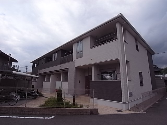 神戸市北区道場町道場のアパートの建物外観